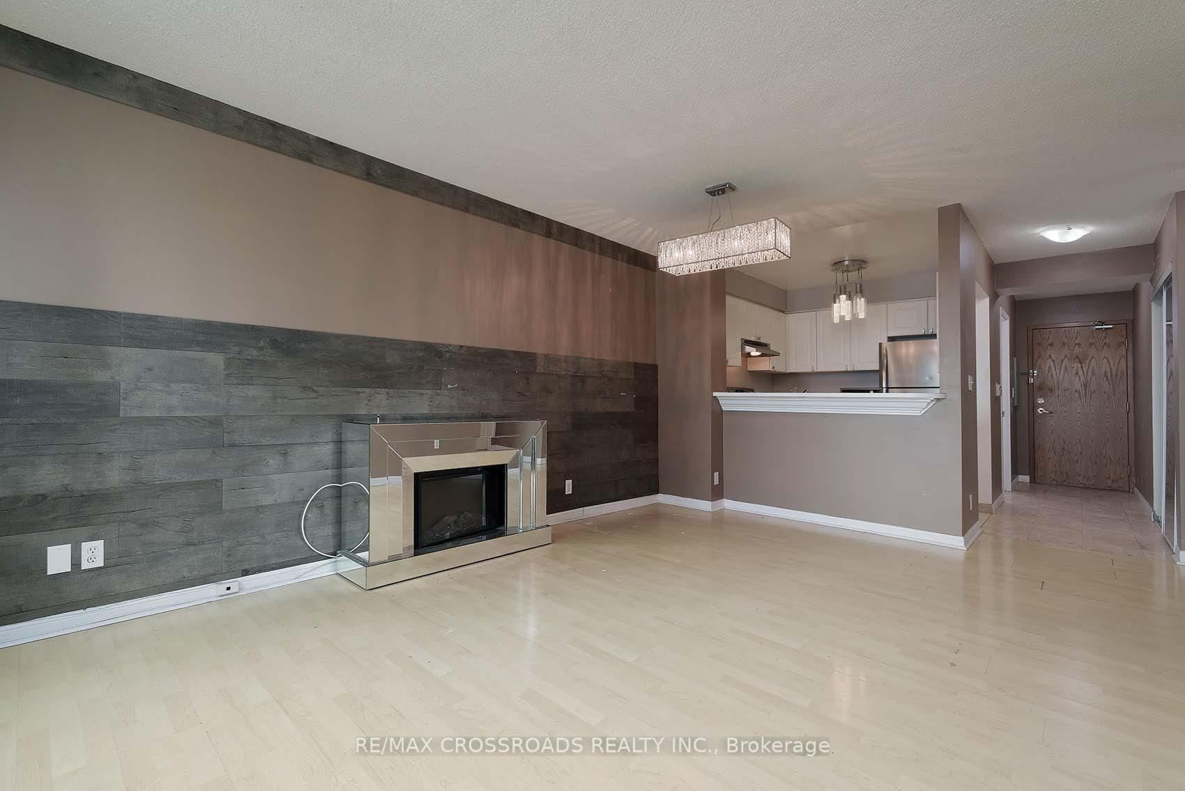 1 Lee Centre Drive Unit 612 photo 5