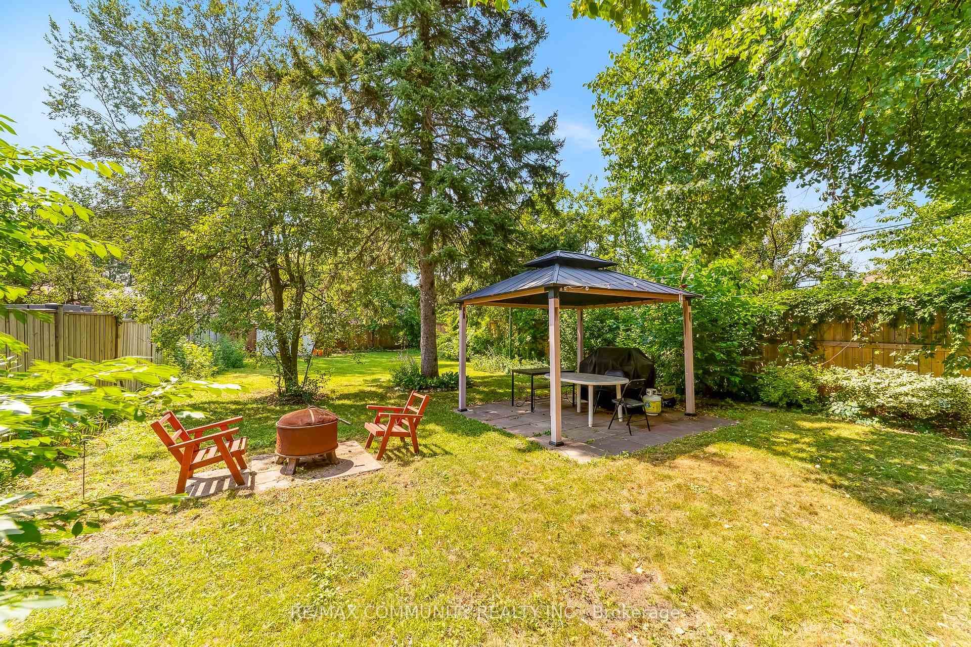 764 Brimley Road photo 40