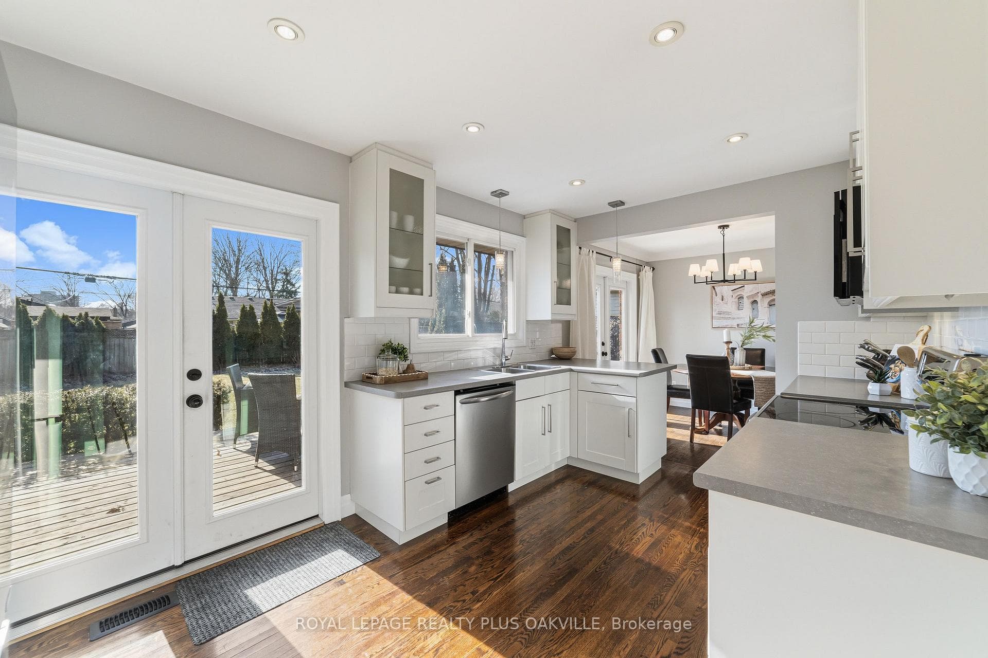 5210 Meadowhill Road photo 8