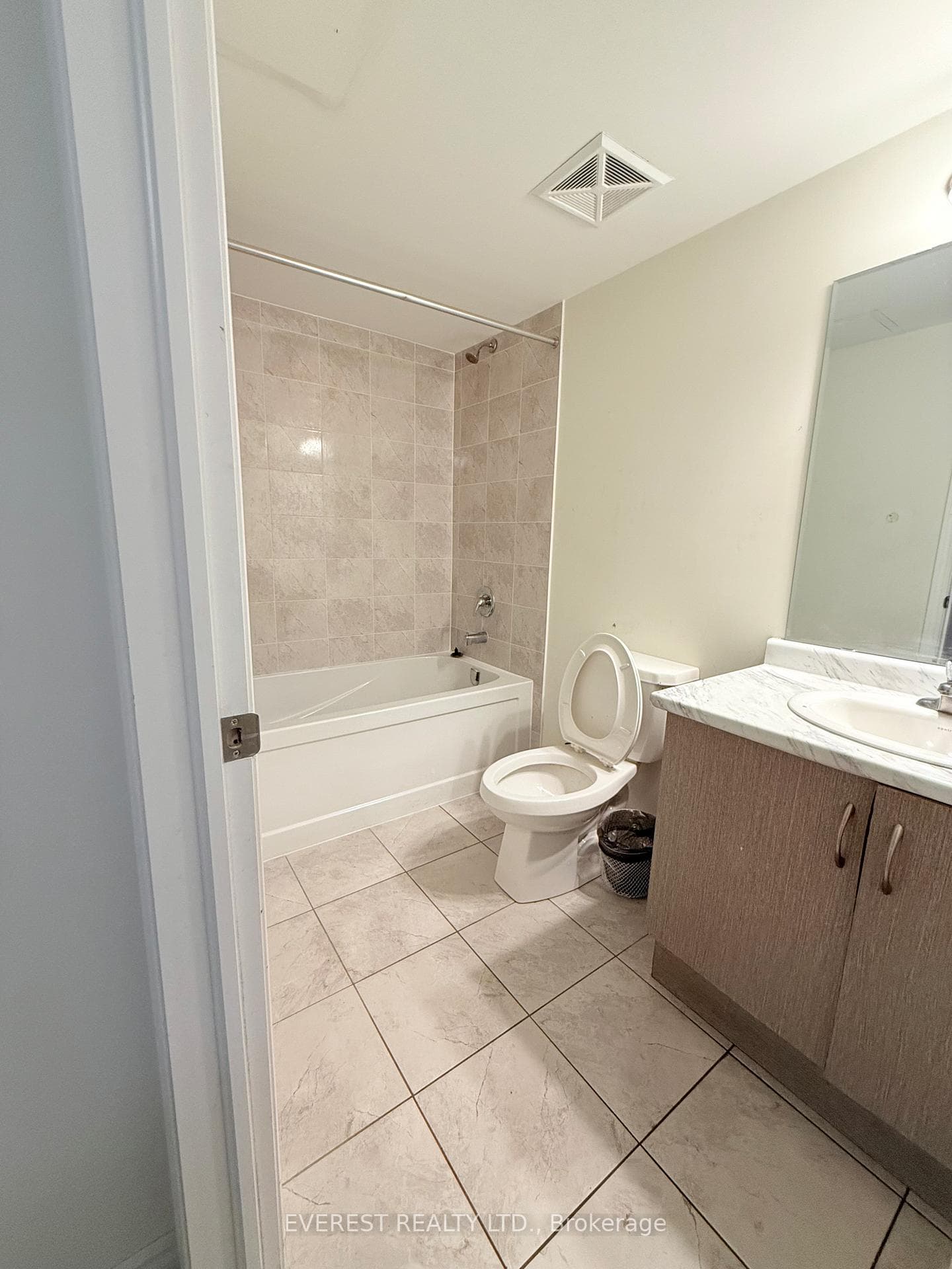 Washroom 02