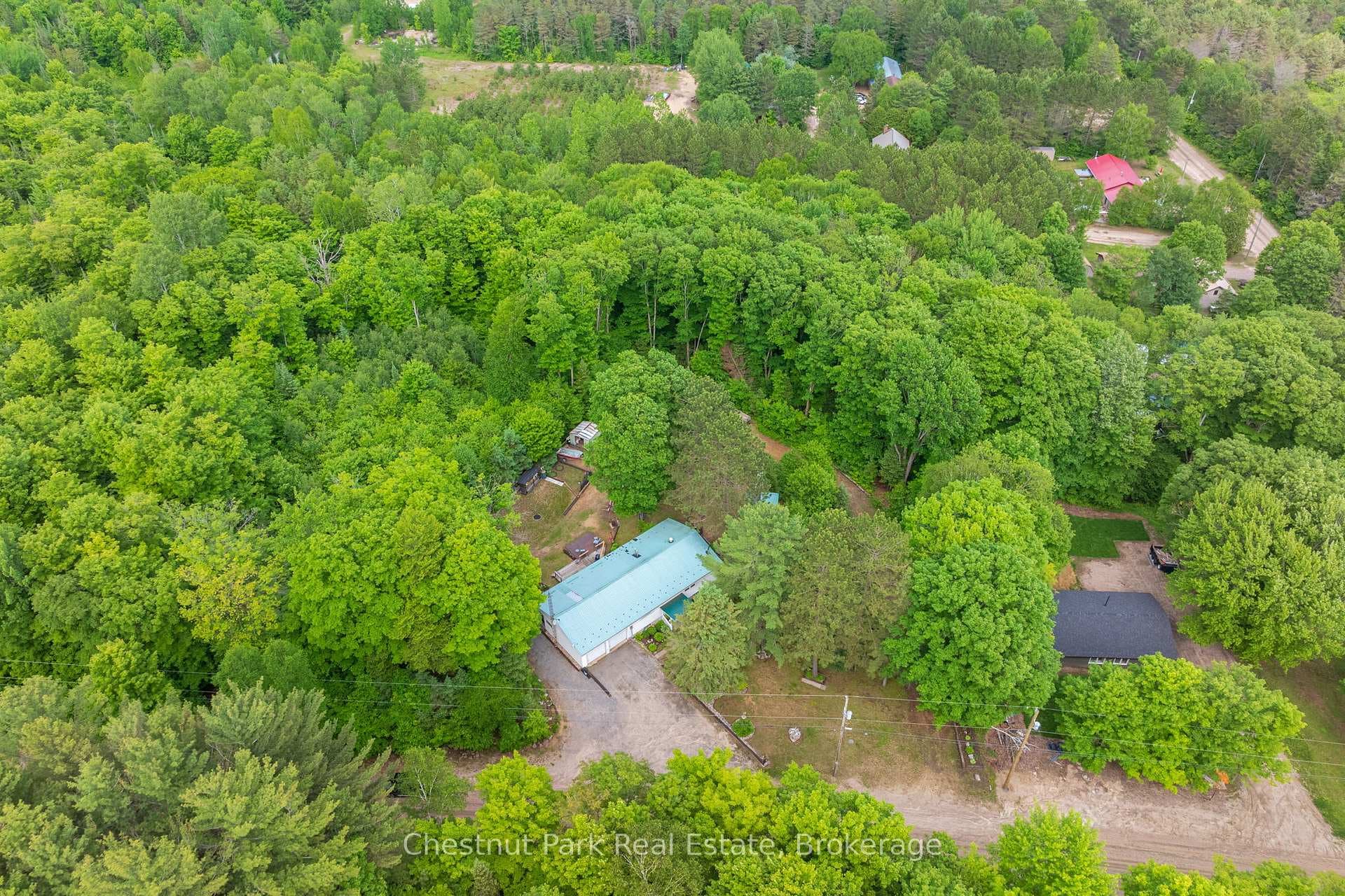 379 Gables Road photo 42