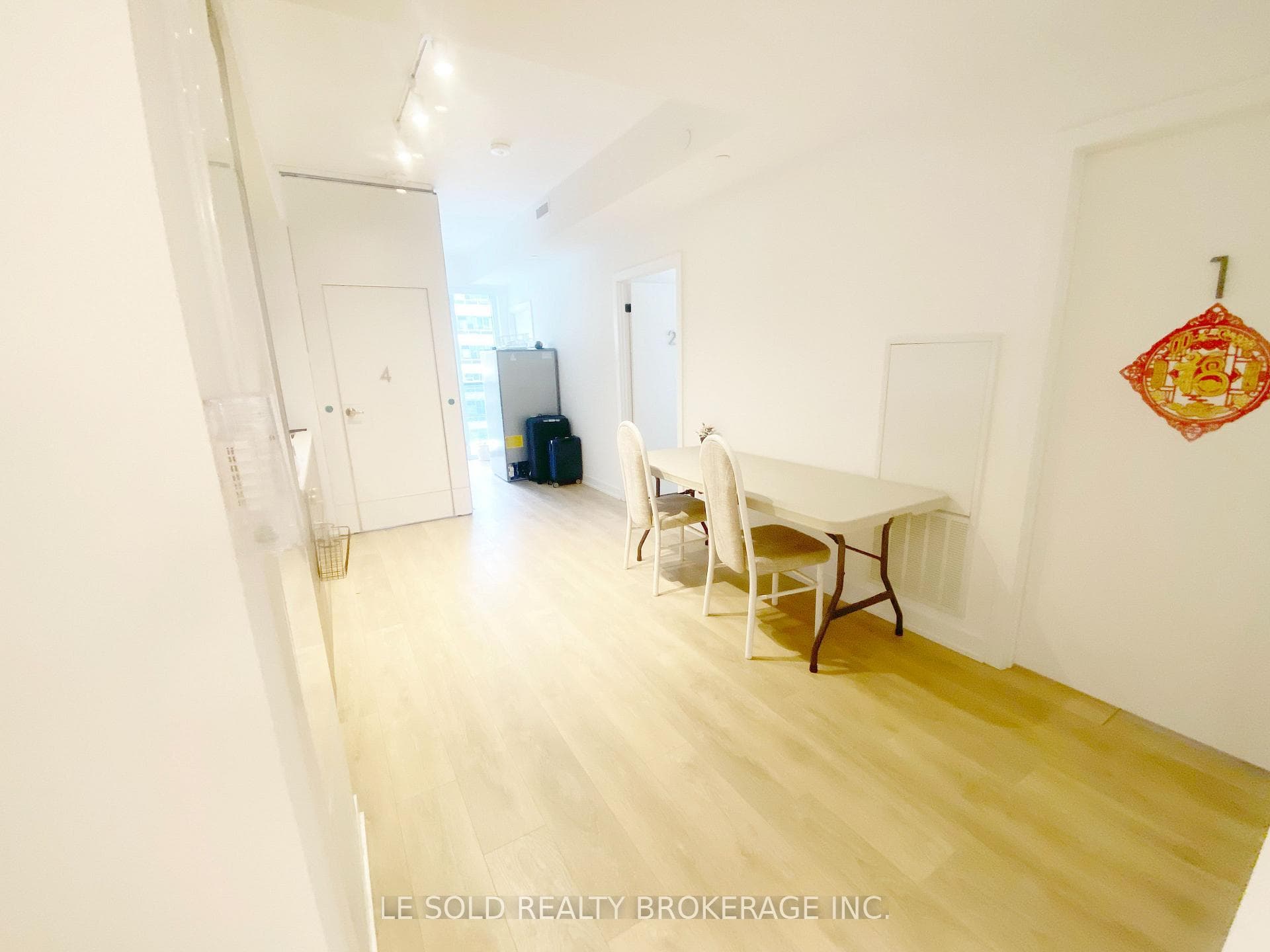 127 Broadway Avenue Unit 704 Room#2 photo 8