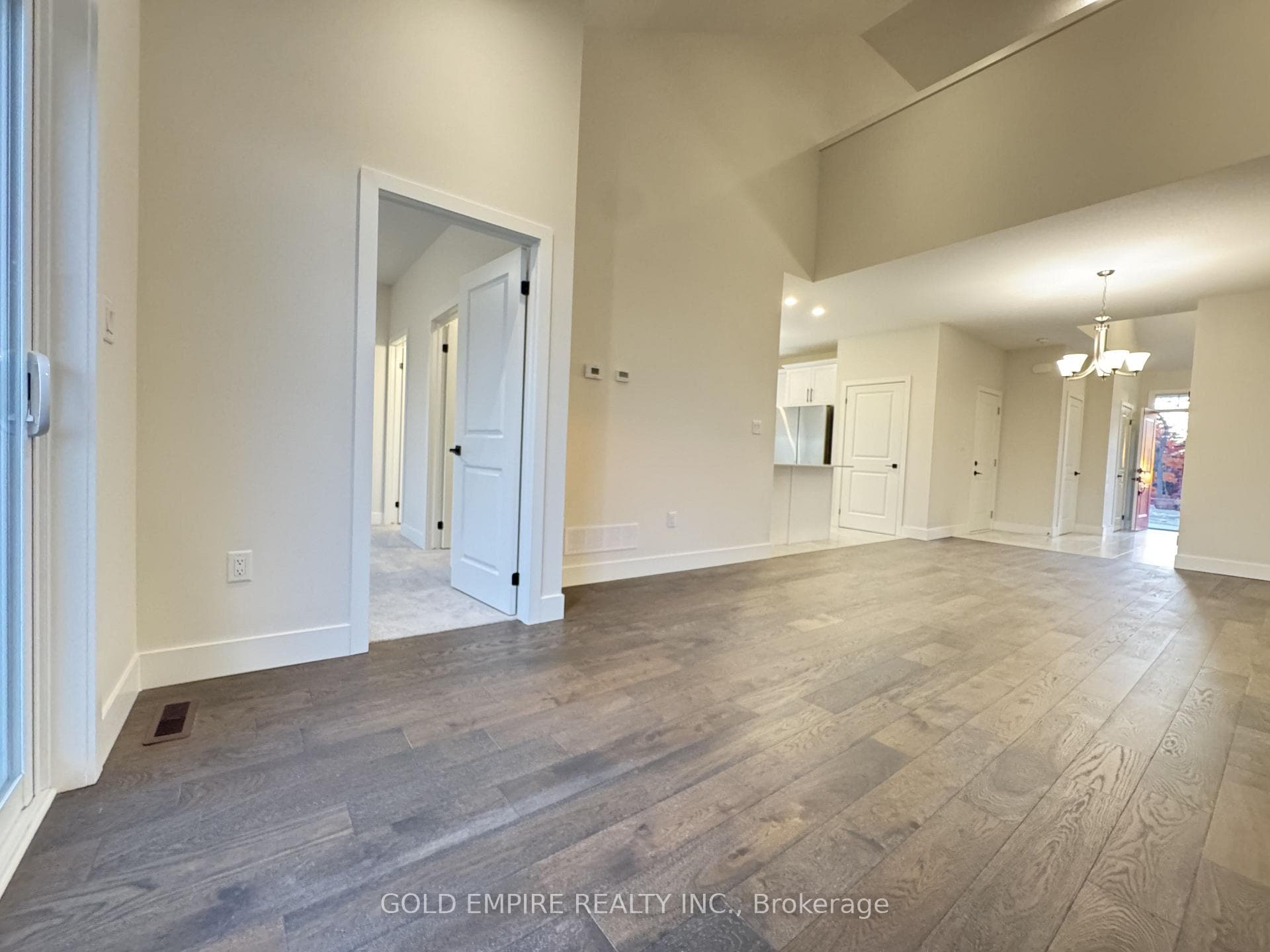 30 Julie Crescent Unit MAIN photo 14