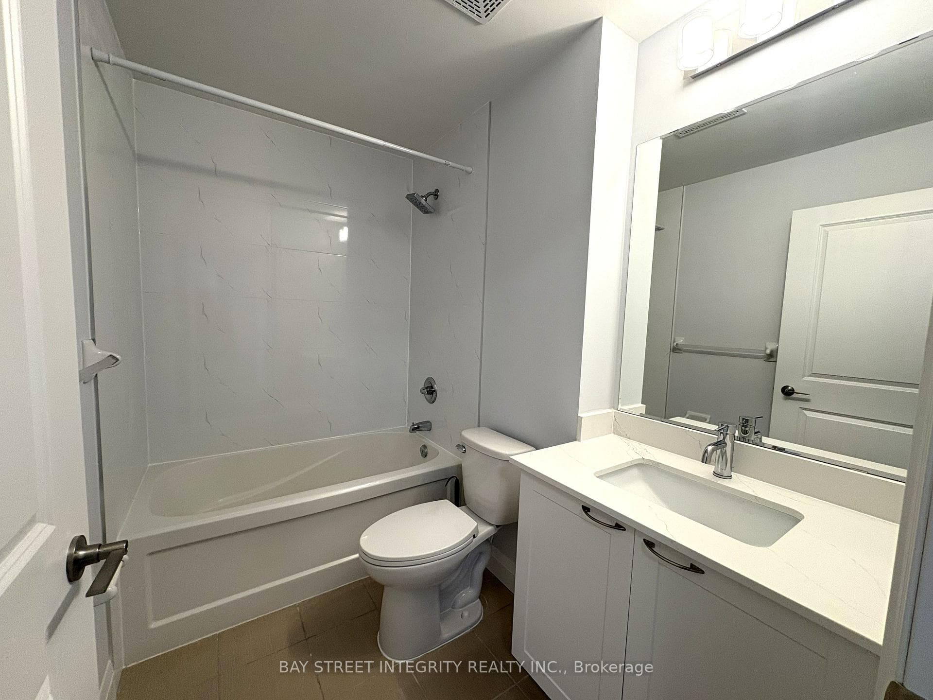 385 Prince Of Wales Drive Unit 1511 photo 15