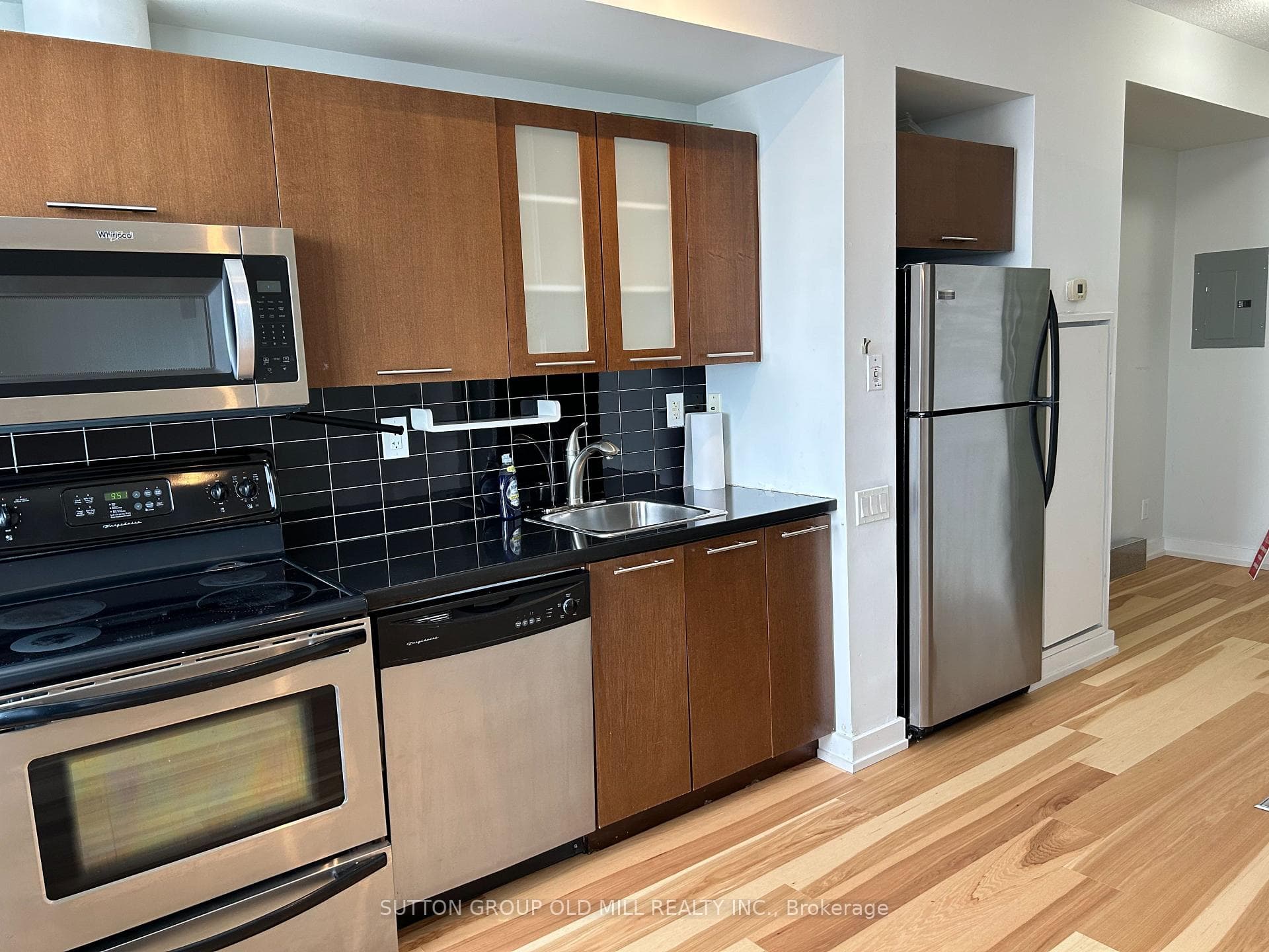33 Mill Street Unit 1103 photo 5