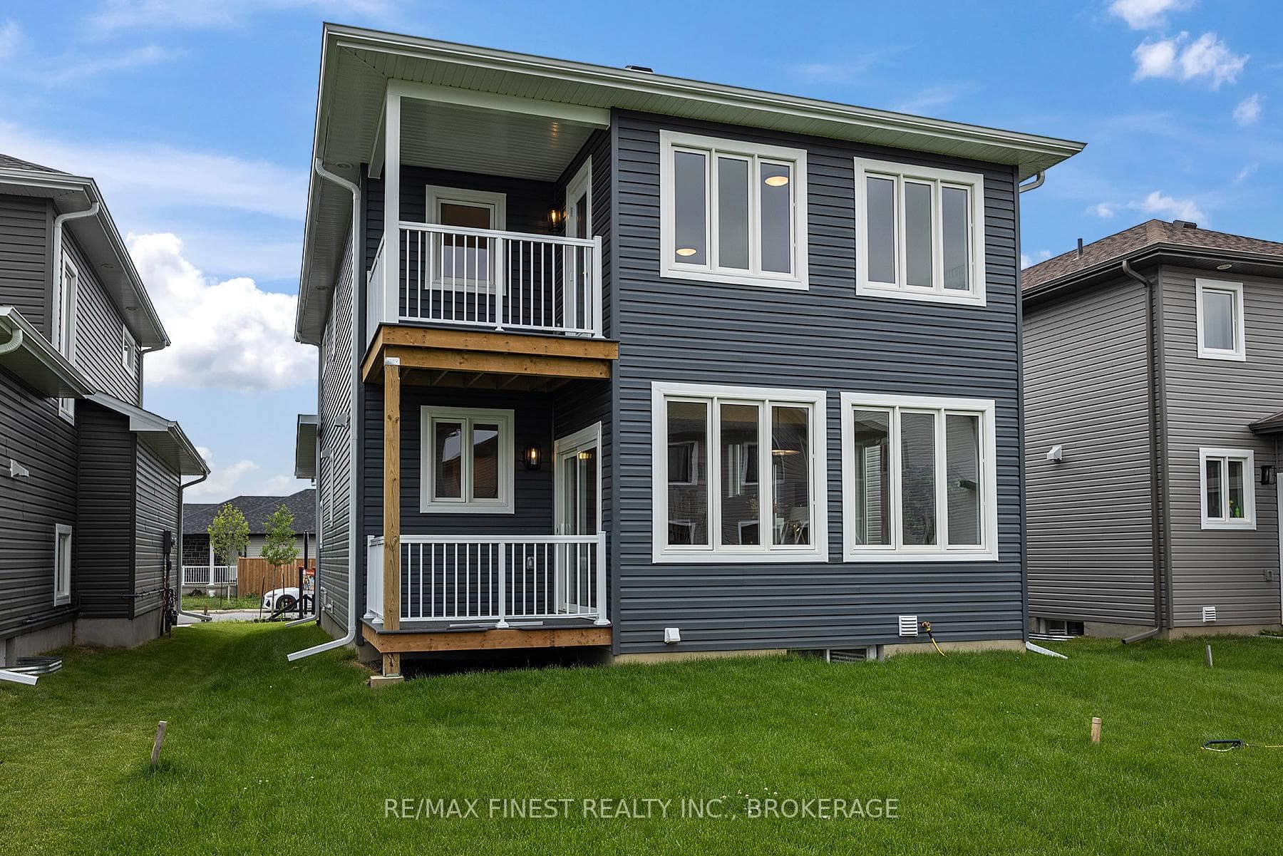 88 Potter Drive photo 33