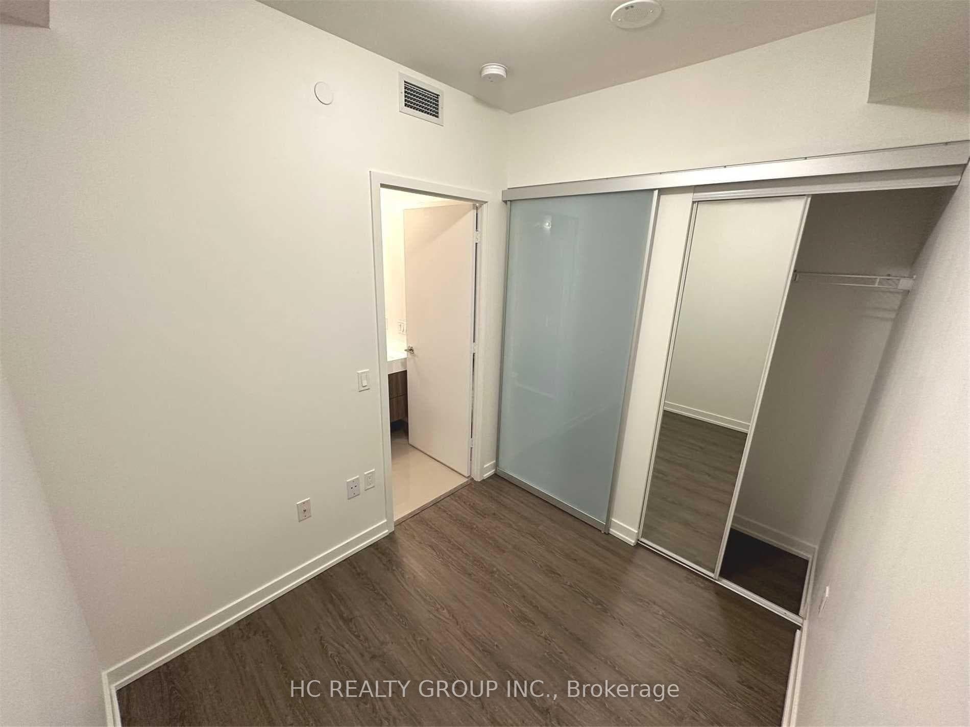1 Yorkville Avenue Unit 4812 photo 12