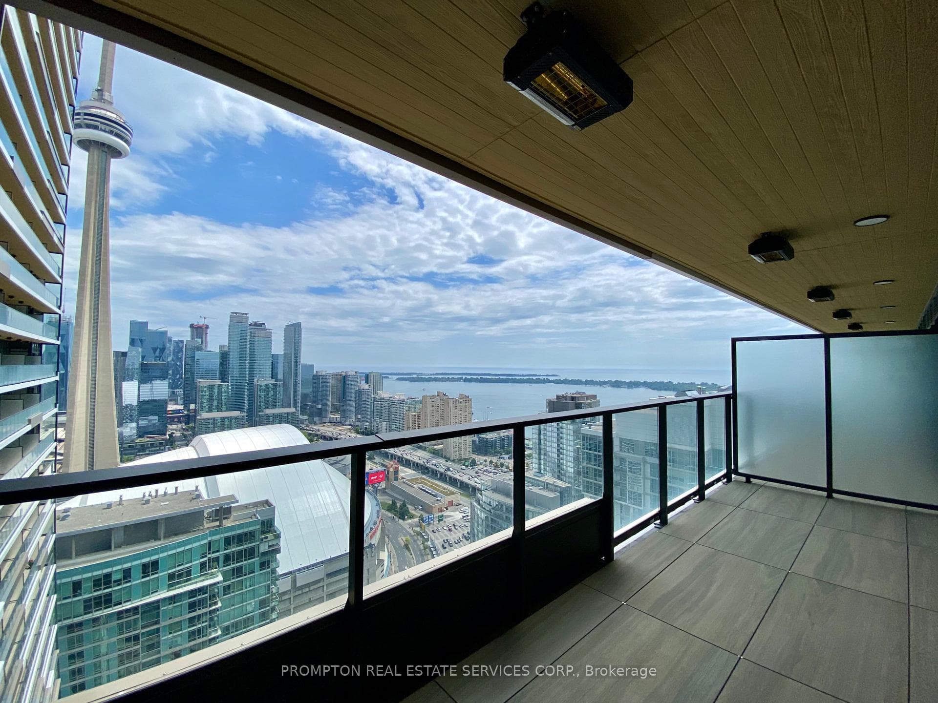 3 CONCORD CITYPLACE Way Unit 4807 photo 2