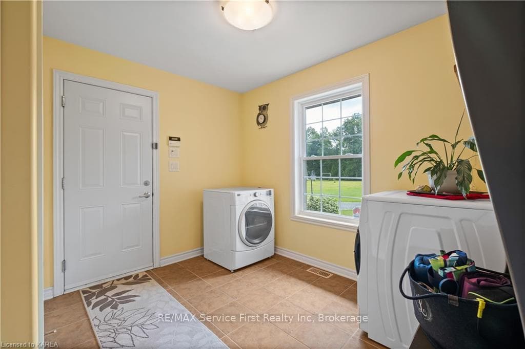 2548 SANDS Road photo 17