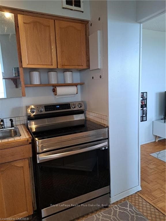 212 KERR Street Unit 909 photo 16