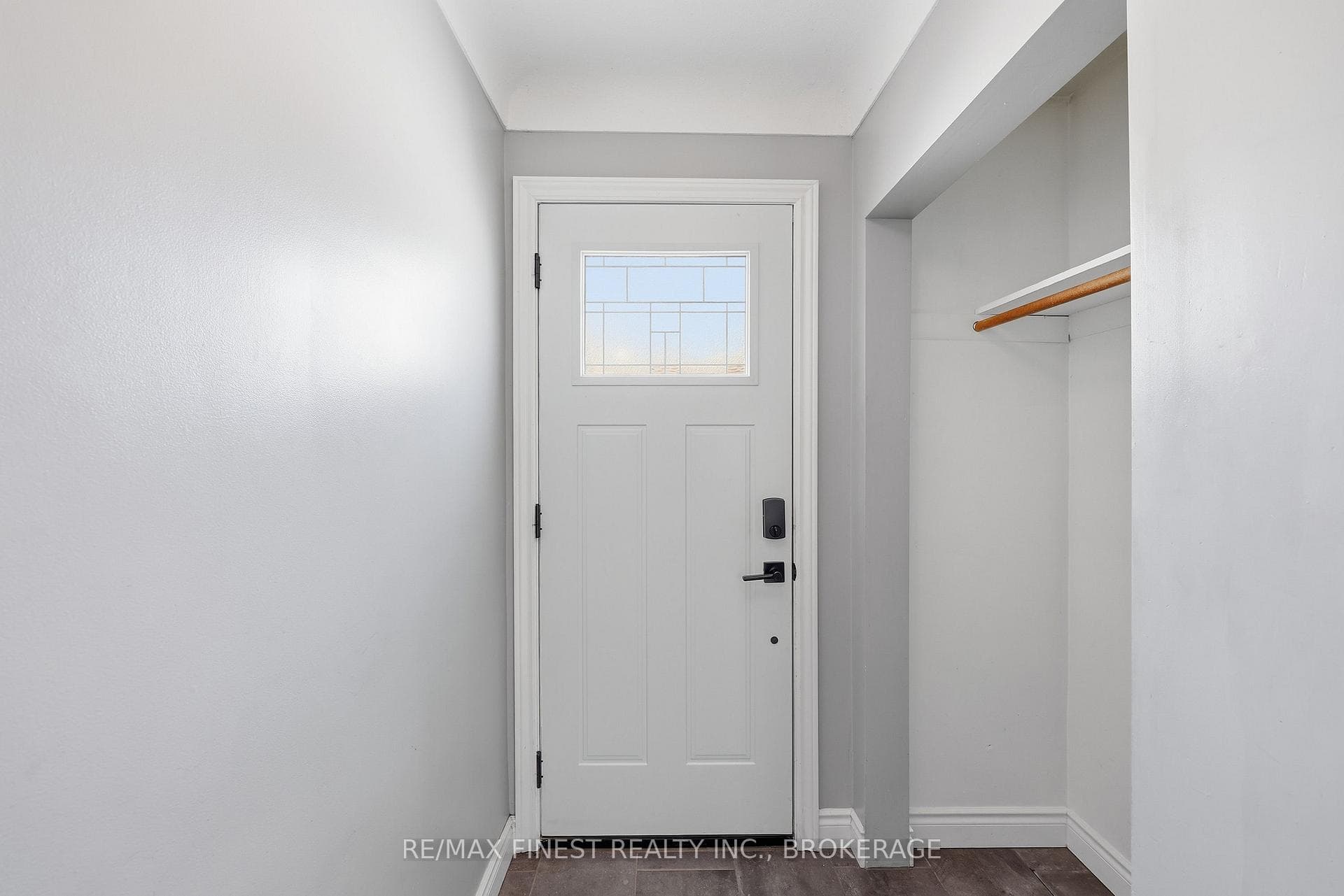 1479 Montreal Street photo 2