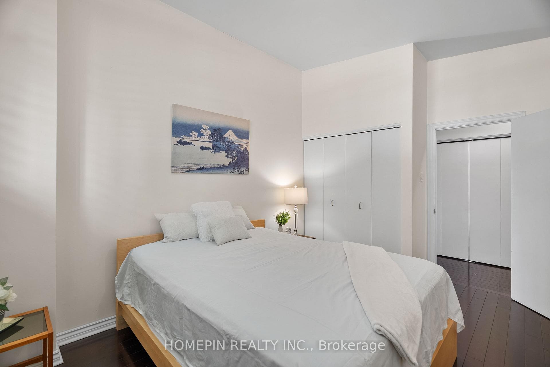 25 Grovetree Road photo 22