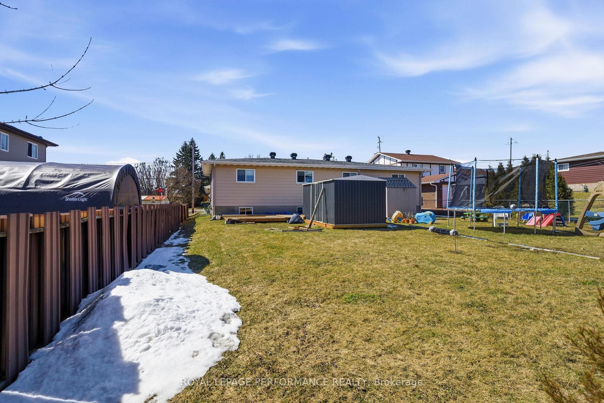 2703 Ross Avenue photo 37