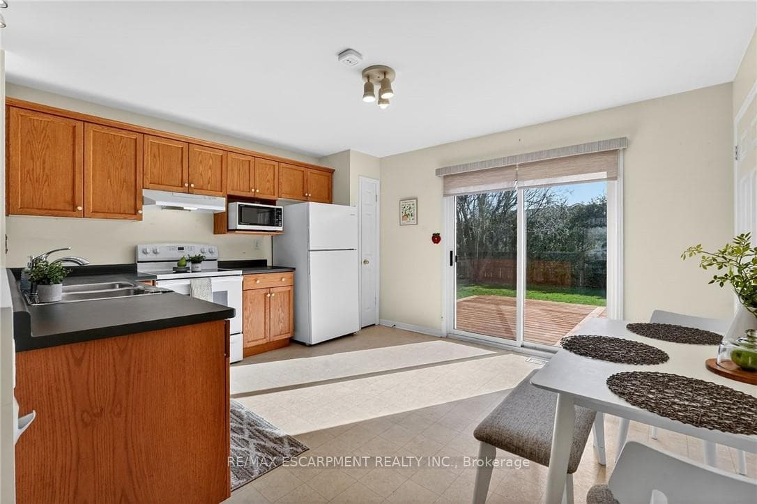 2469 Shurie Road photo 14