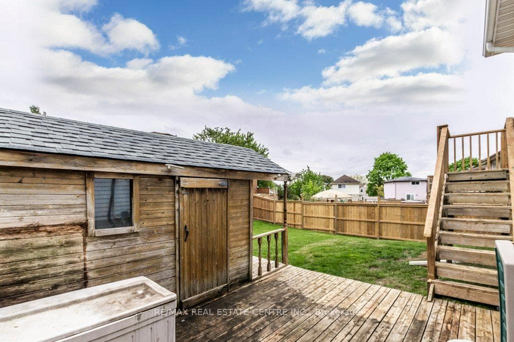 3 Hornby Court photo 41