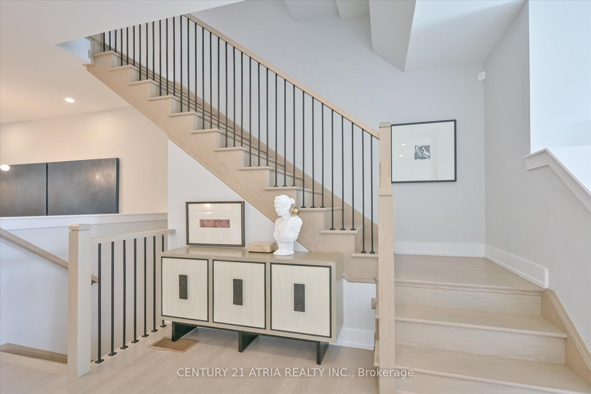 17 Kohn Lane photo 22