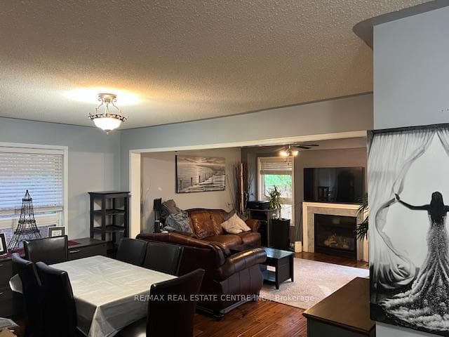 1063 Laurier Avenue photo 7