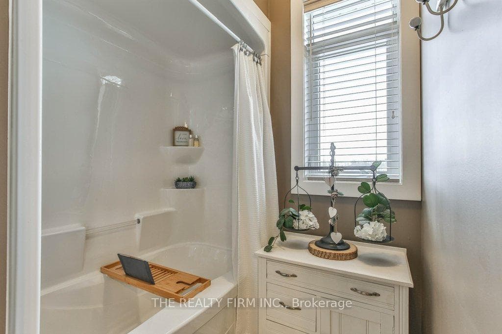 59 Freeman Lane photo 32