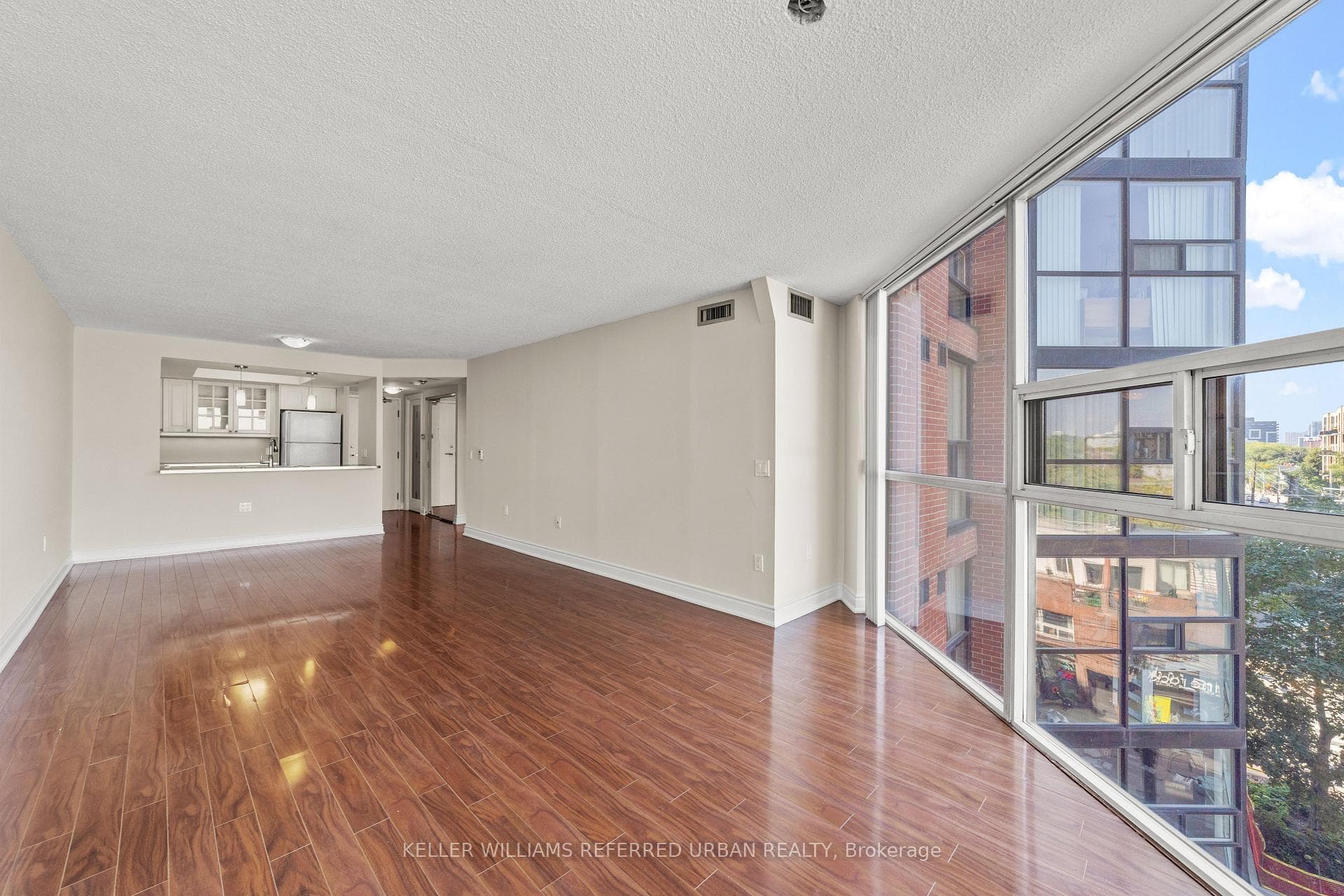 725 King Street Unit 605 photo 13