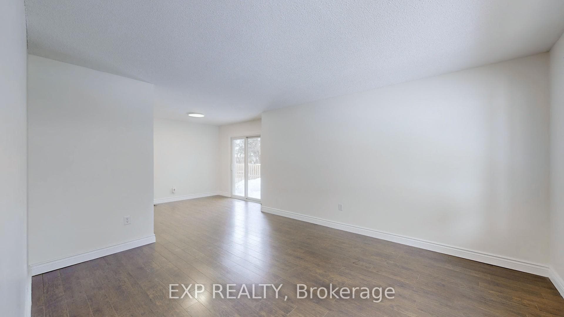 11 Avonmore Crescent photo 10