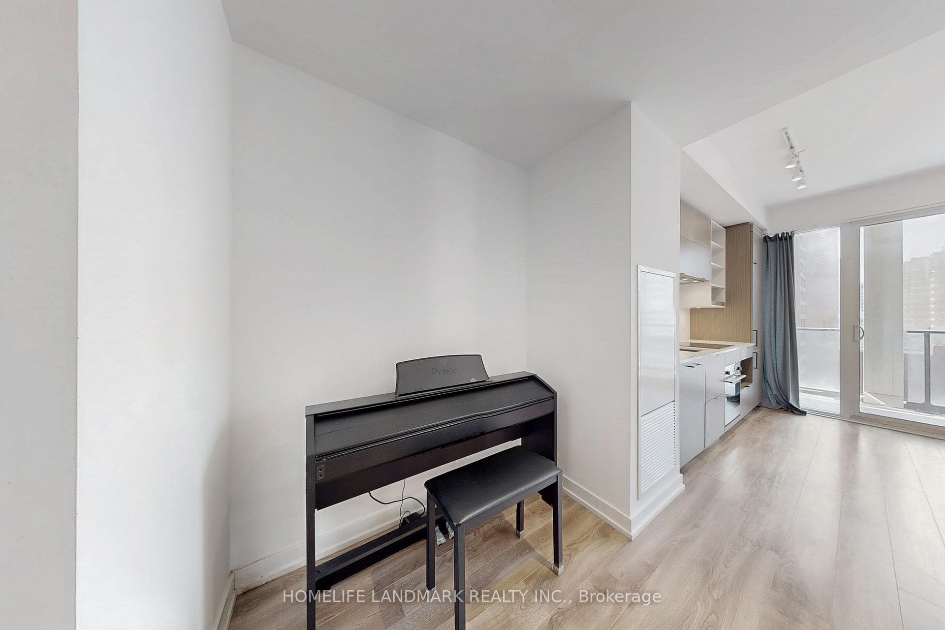 20 Edward Street Unit 616 photo 24