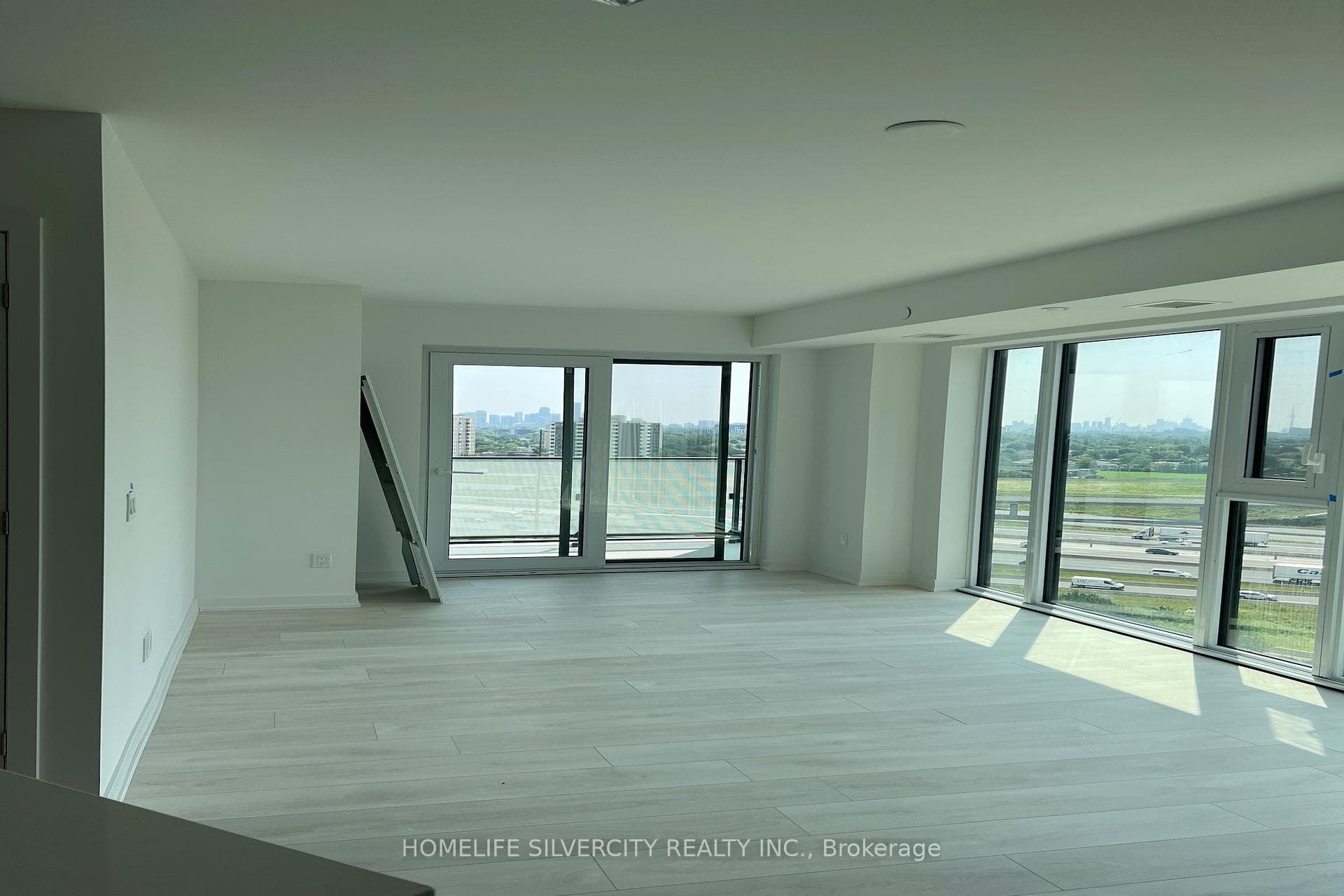 8 Tippett Road Unit 1205 photo 11