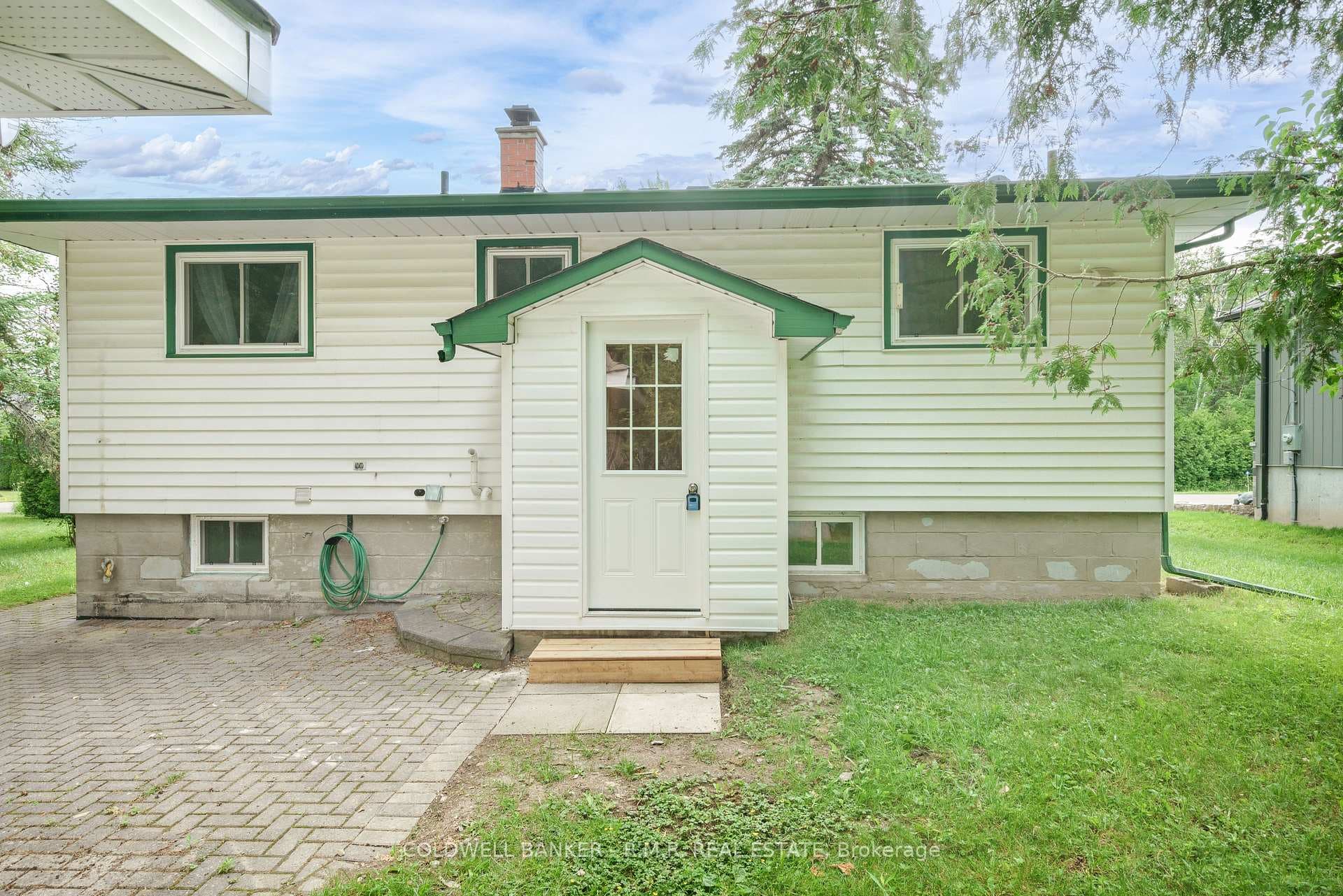 66 Edith Street photo 4