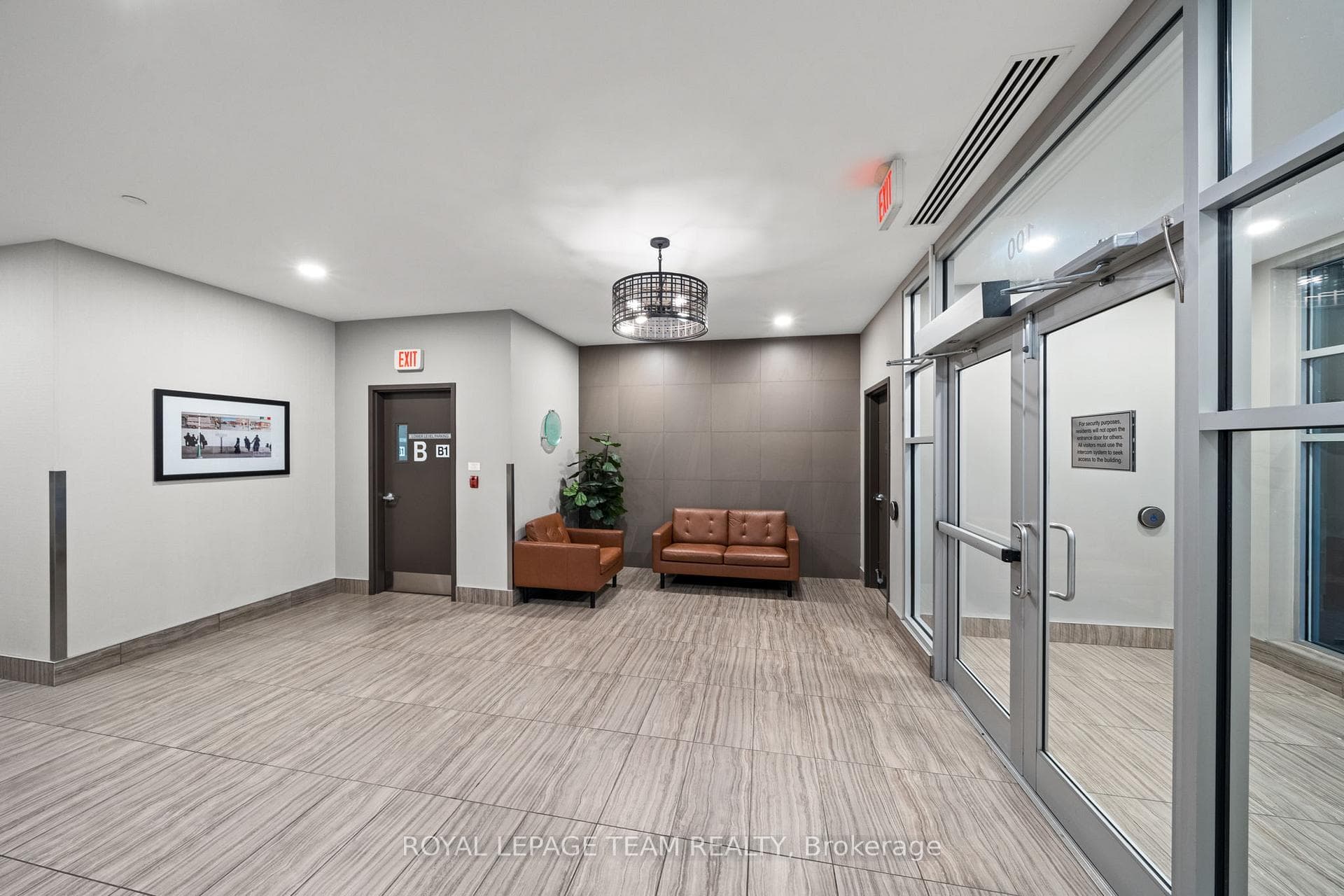 100 Champagne Avenue Unit 410 photo 5