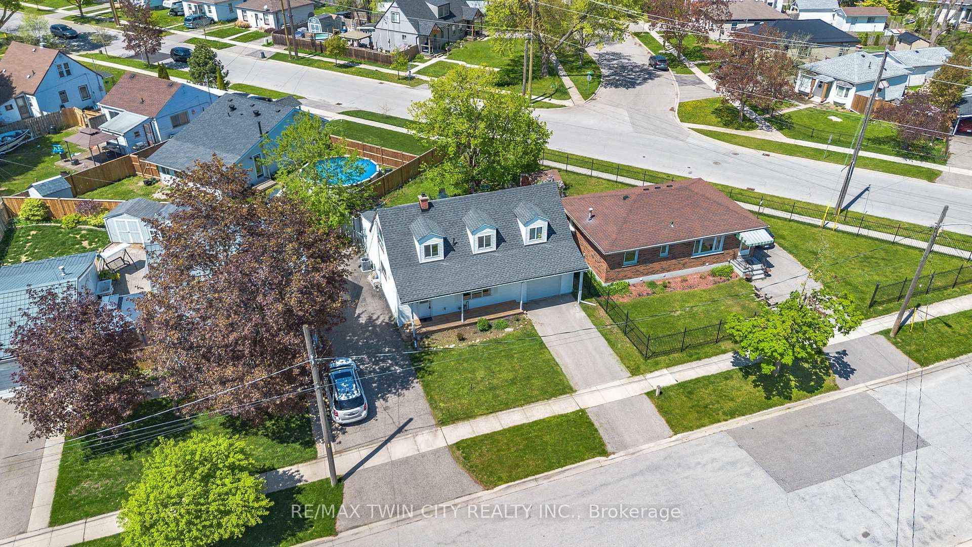 7 Winston Avenue photo 12