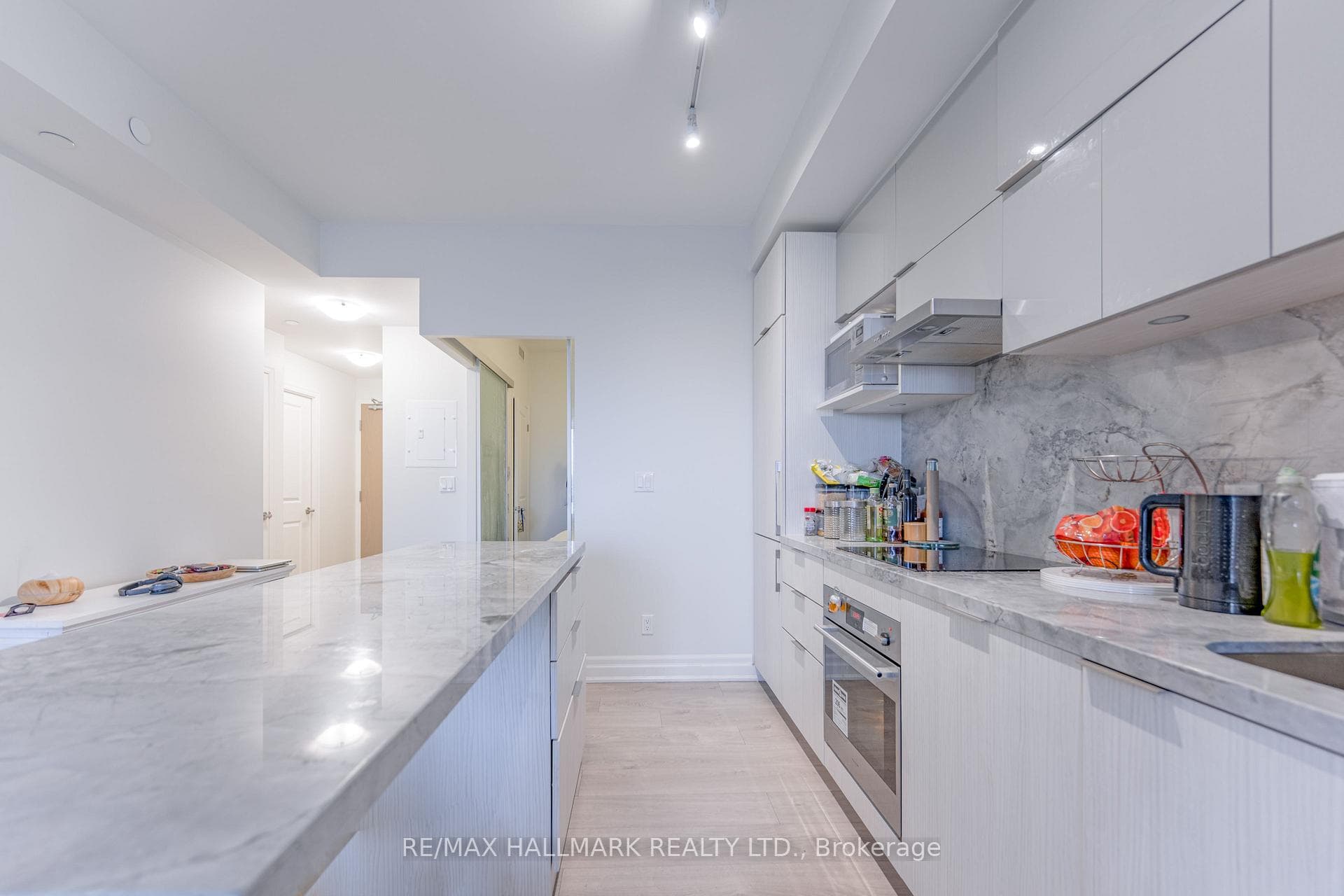 10 Rouge Valley Drive Unit 525A photo 6