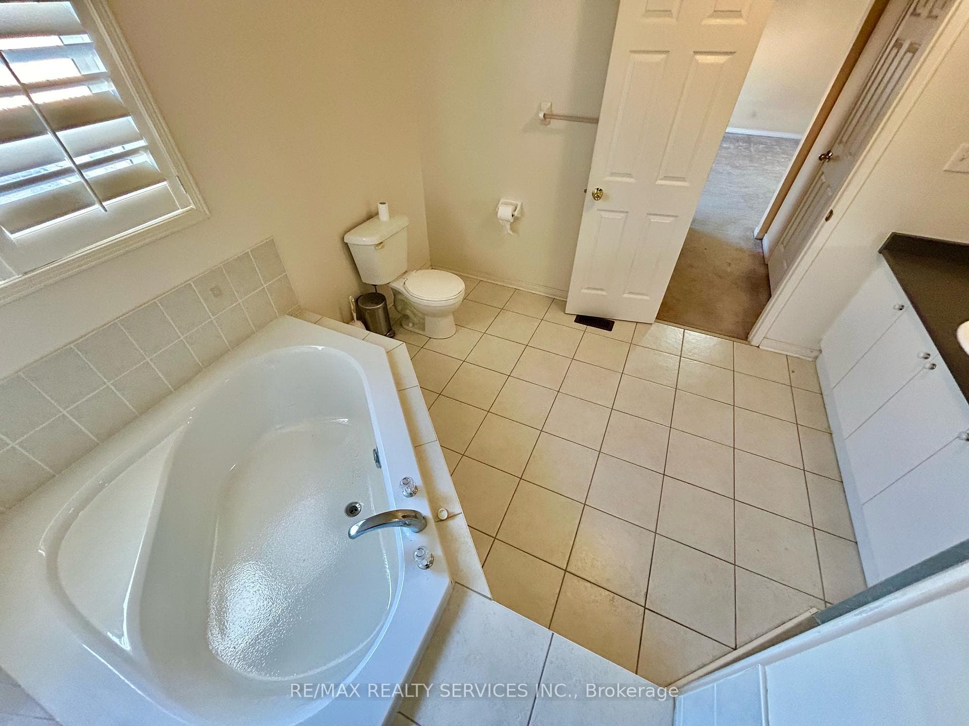 37 Abbotsbury Drive photo 19