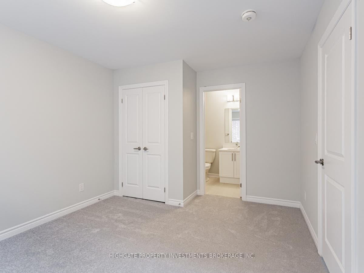 55 Porcelain Way photo 18
