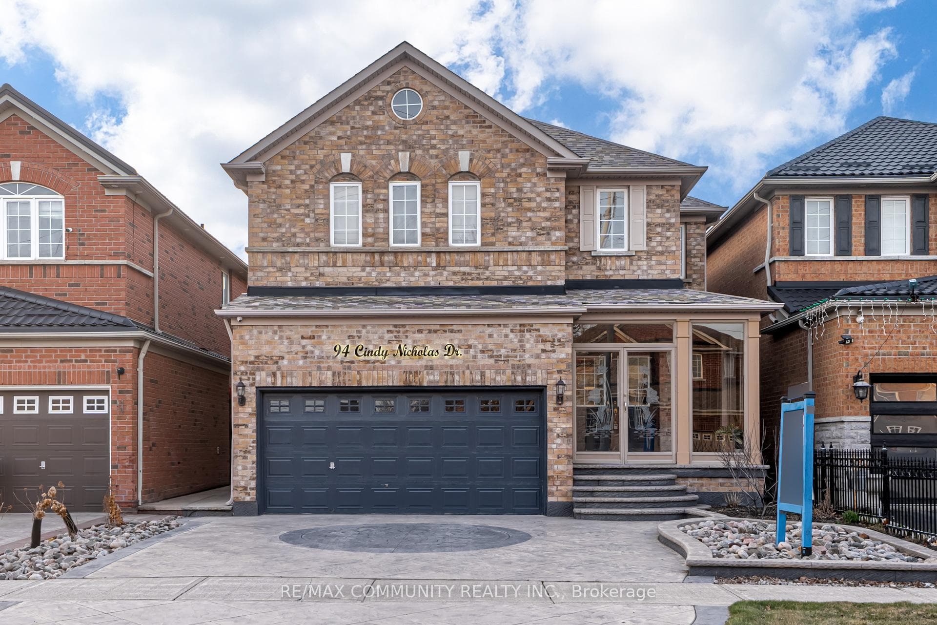 94 Cindy Nicholas Drive photo 1