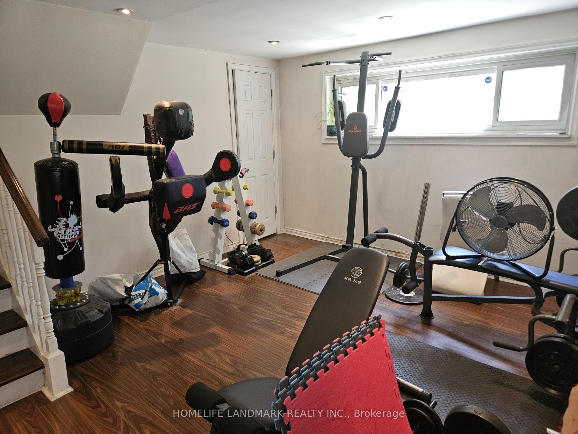 102 Beaverbrook Court photo 39