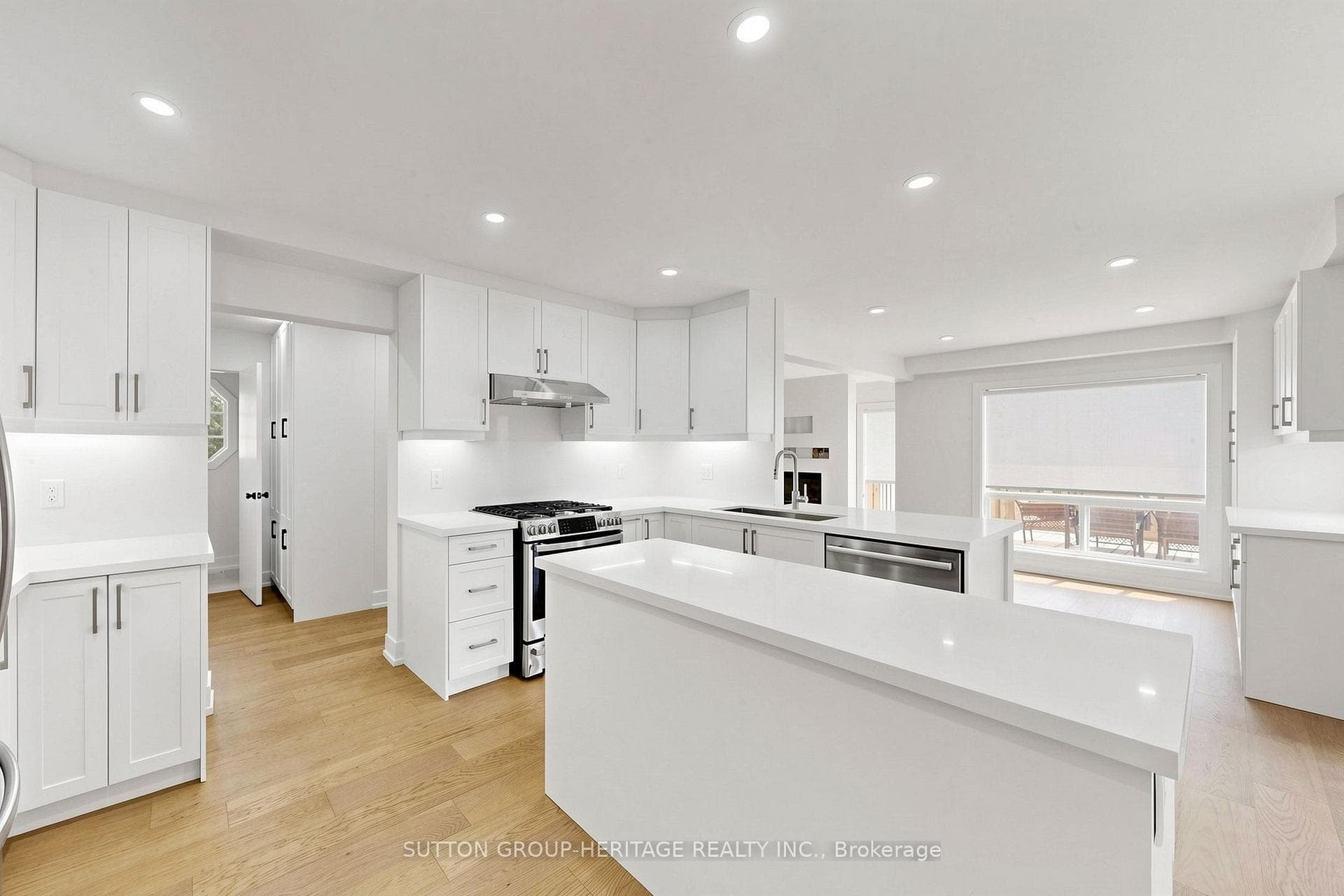 1 Sherwood Street photo 8
