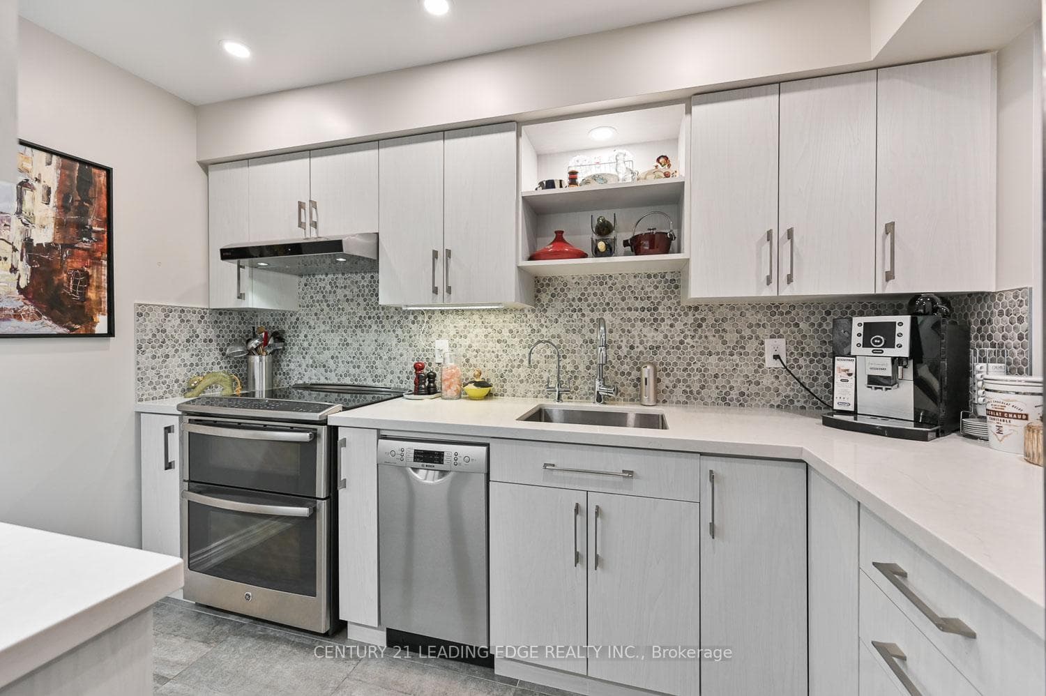 100 Anna Russell Way Unit 124 photo 13