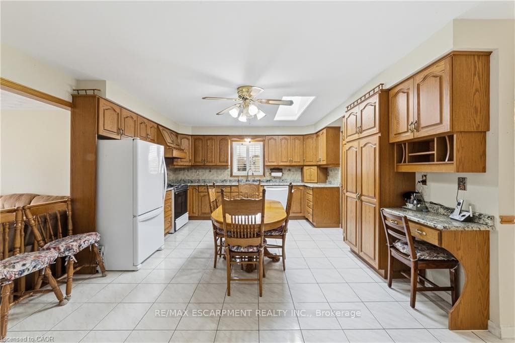 546 Dicenzo Drive photo 14