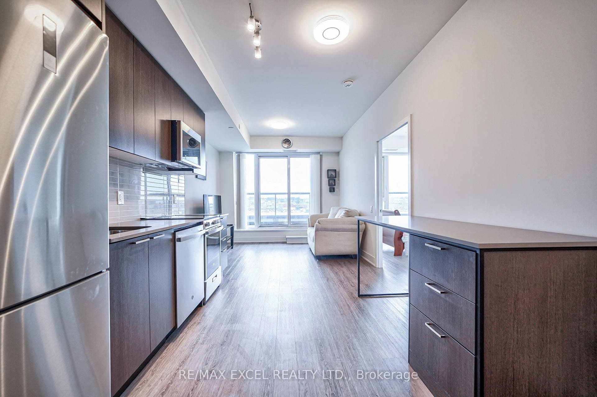 185 Deerfield Road Unit 506 photo 3
