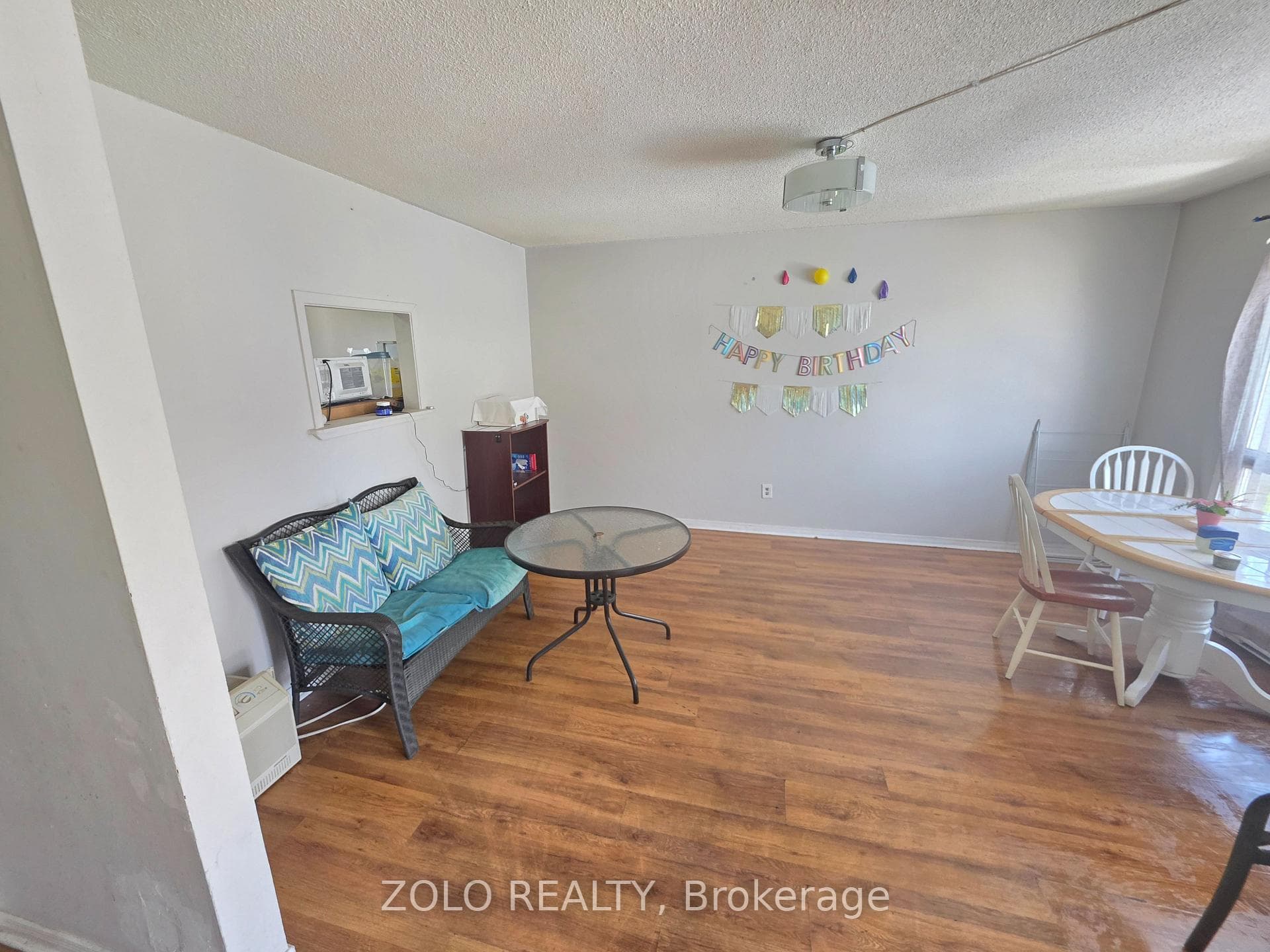 90 Rosemund Crescent Unit 35 photo 4