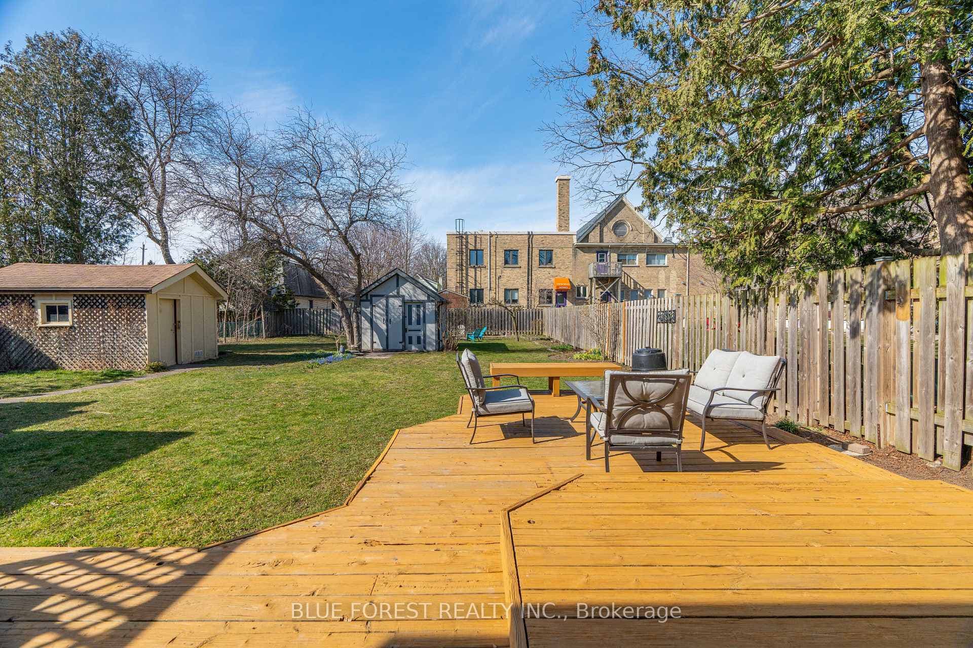 116 Bruce Street photo 31