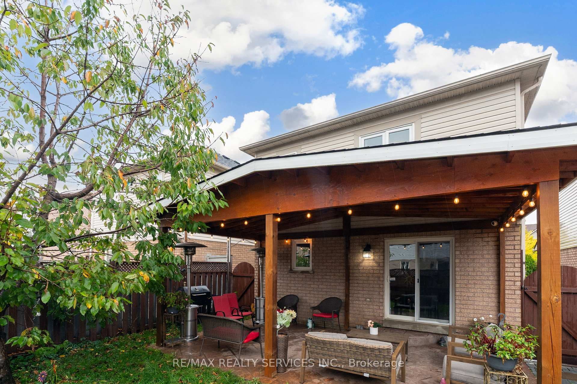 8 Ridgemore Crescent photo 39