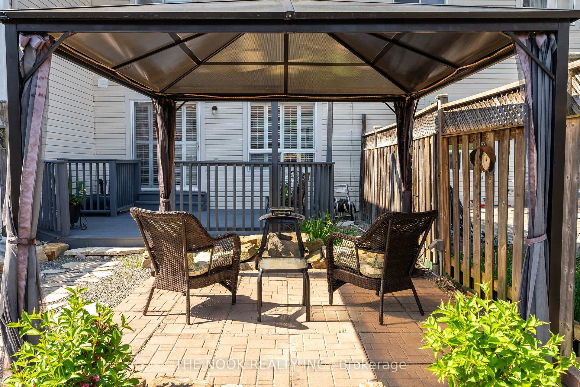 76 Robideau Place photo 36