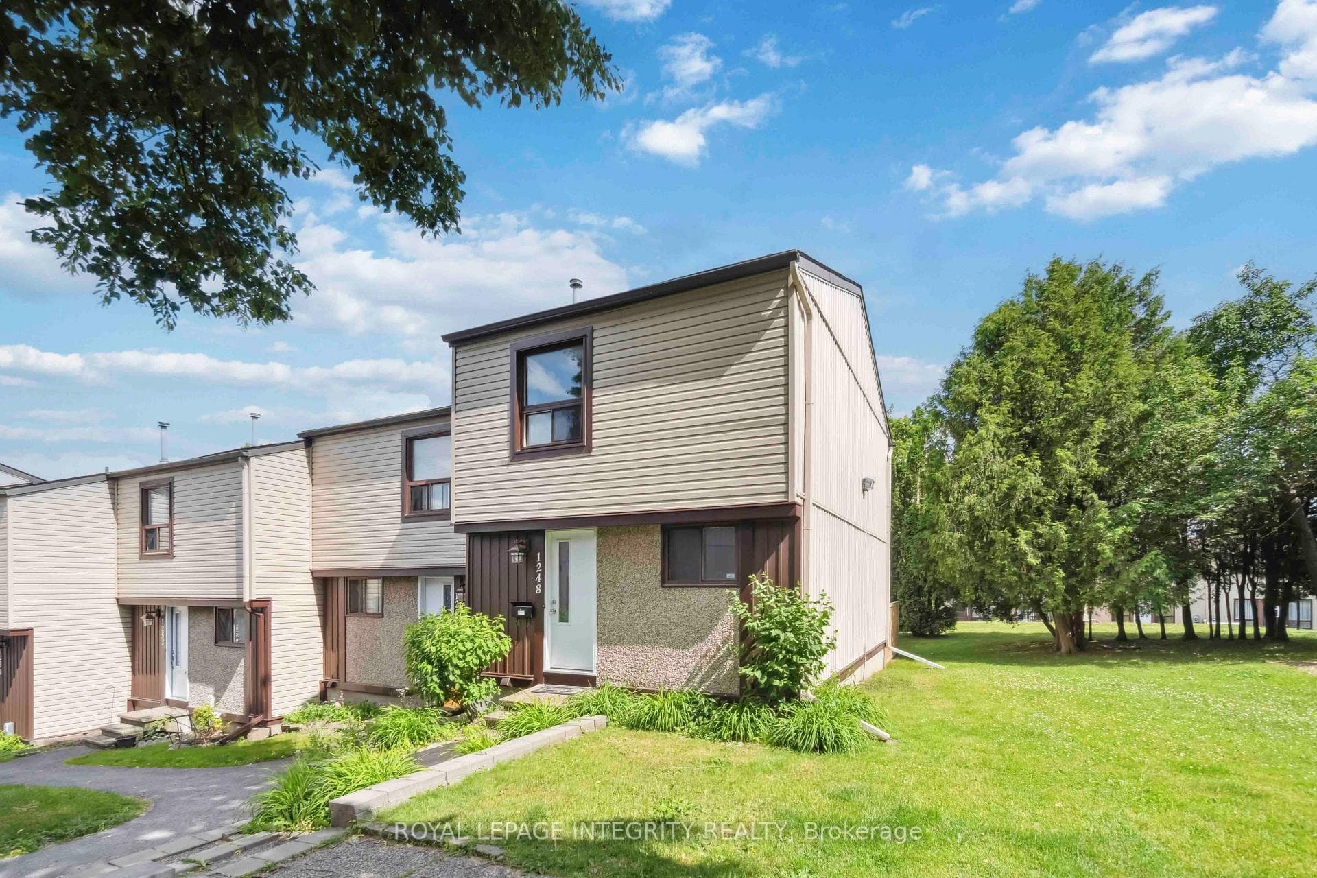 1248 Bethamy Lane photo 2
