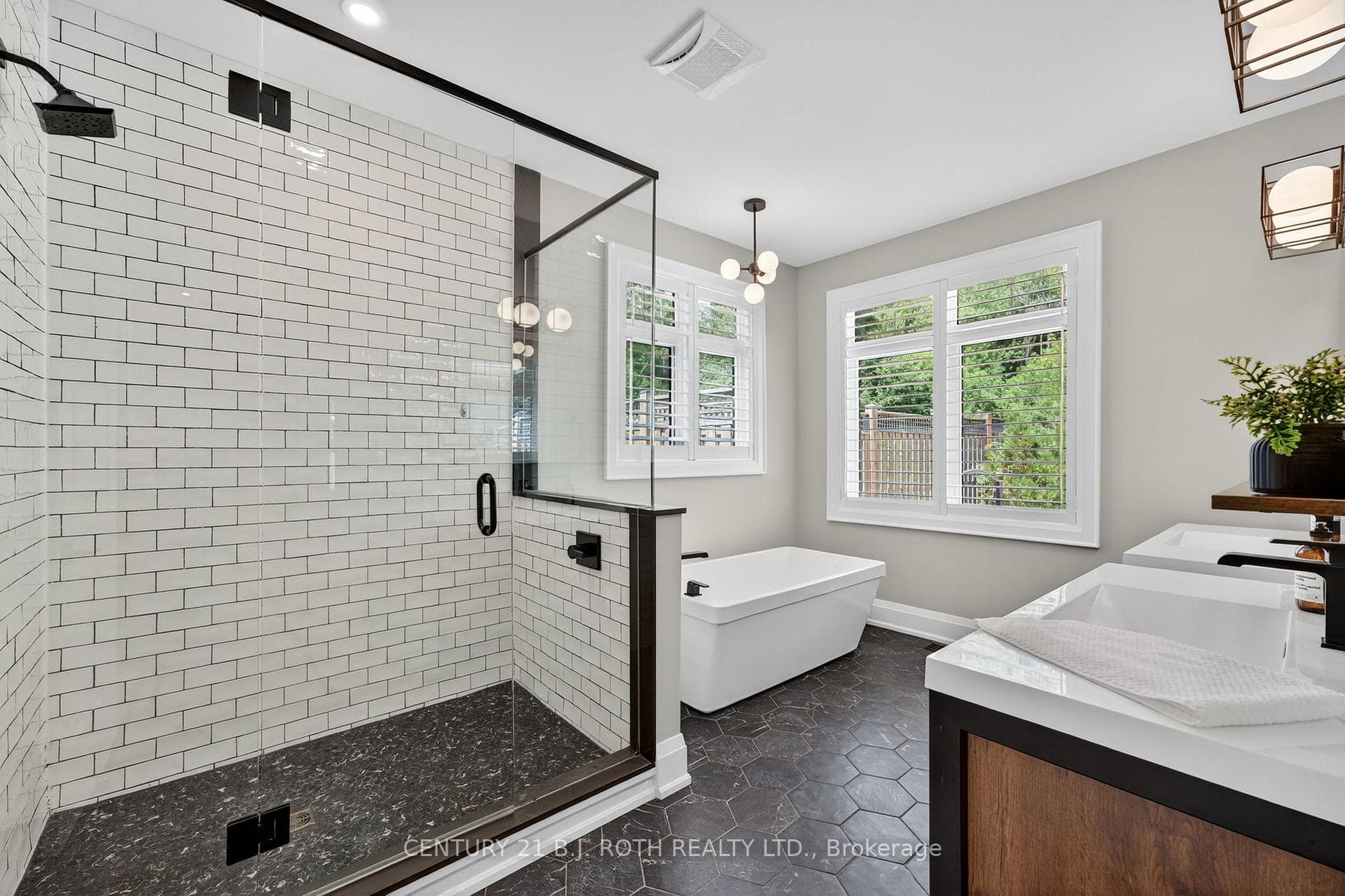 300 Shanty Bay Road photo 23