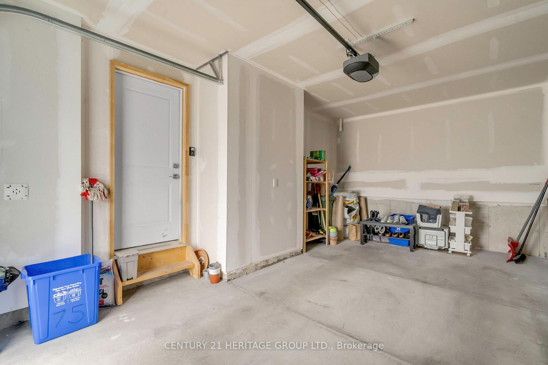 75 Bensley Lane photo 35