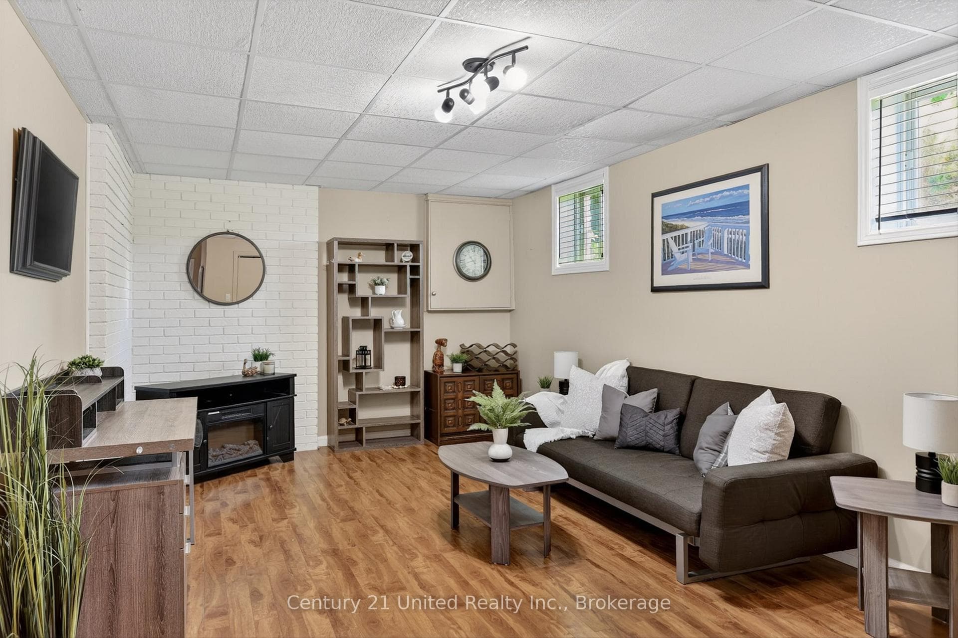 1190 Nuforest Drive photo 33