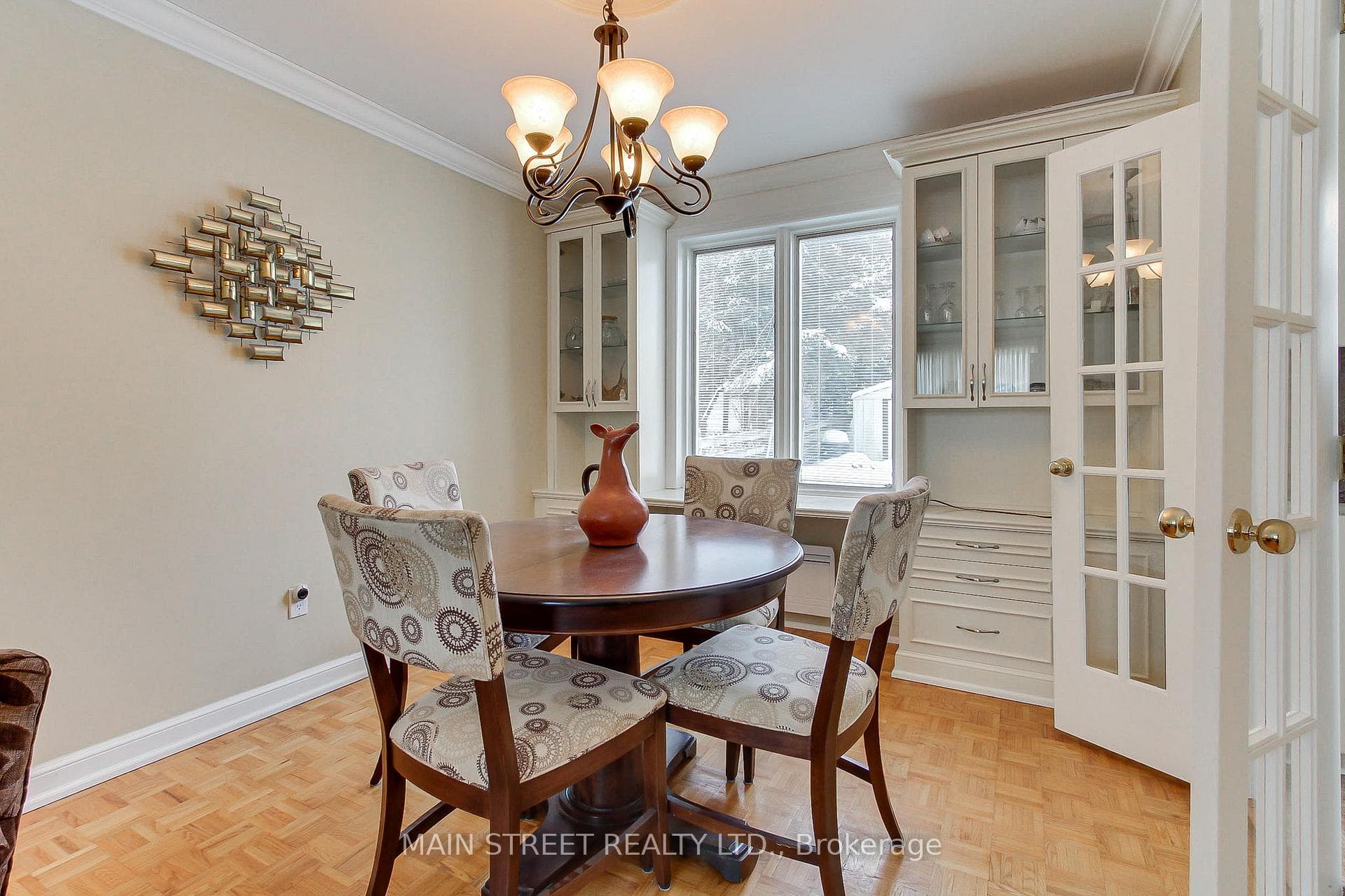 382 Handley Crescent photo 7