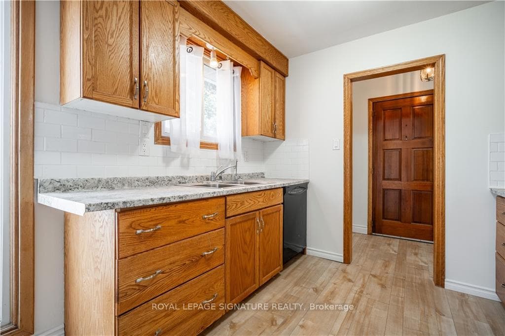 205 Bonaventure Drive photo 8