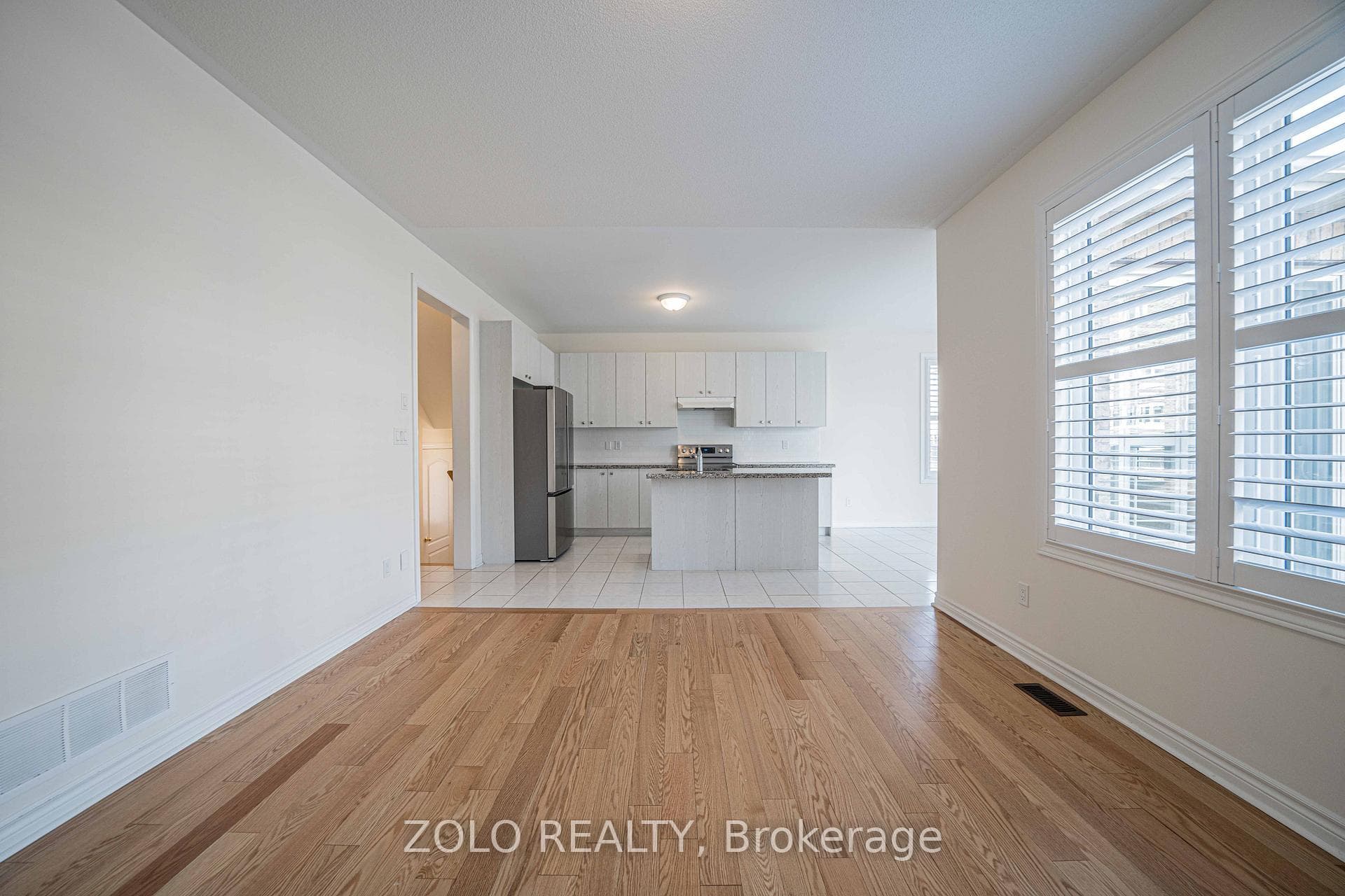 1869 Castlepoint Drive photo 14