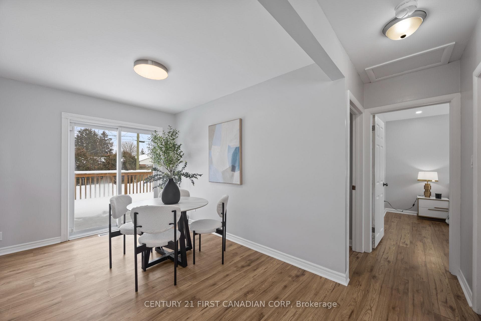 149 Jasper Crescent photo 7